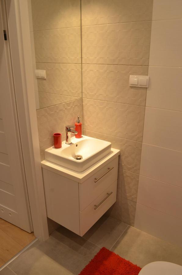 Apartament Sztokholm เบียวิสตอก ภายนอก รูปภาพ